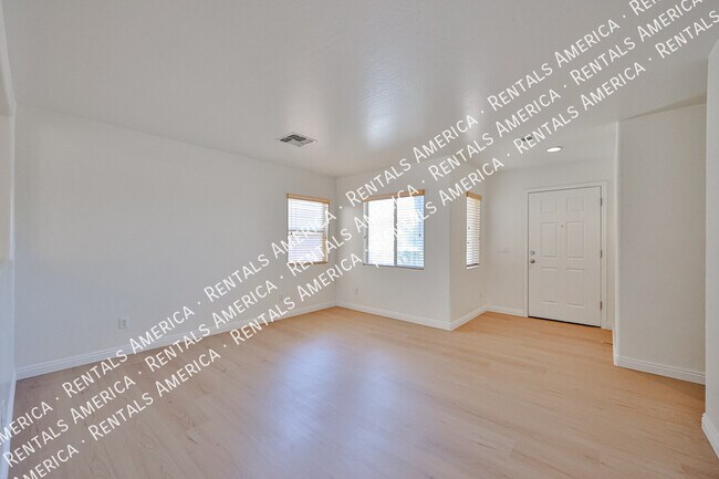 Foto del edificio - 11627 W Cheryl Dr