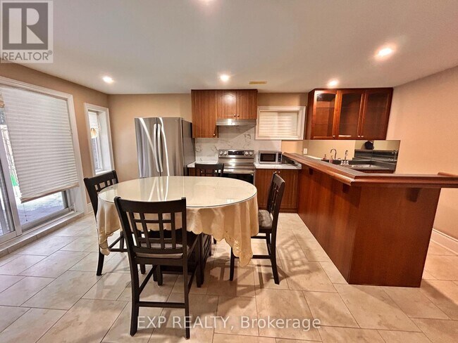 Building Photo - 29 Ridgestone Dr