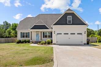 Building Photo - 36 Grazing Meadows Dr