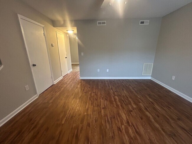 Foto del edificio - 940-102 Glenn Street, West Columbia, SC 29169