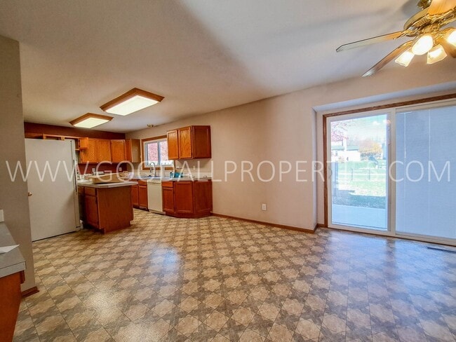 Building Photo - Beautiful 4-Bedroom Home in Johnston – Bac...