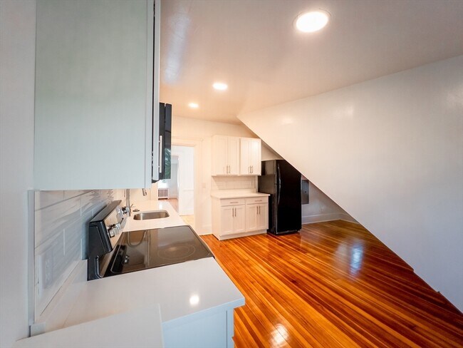 Foto del edificio - 100 Chestnut Ave