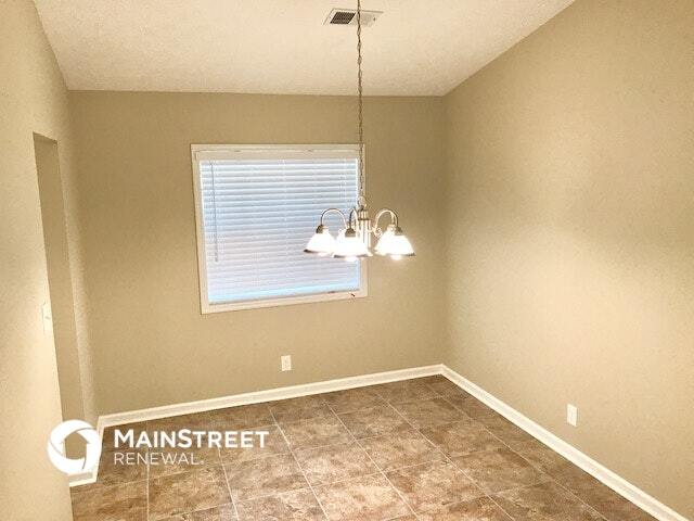 Foto del edificio - 284 Independence Dr