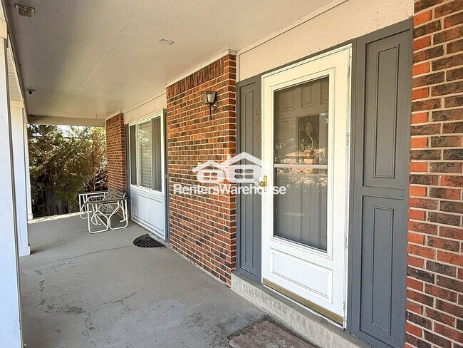 Foto del edificio - 6420 W 108th Ave