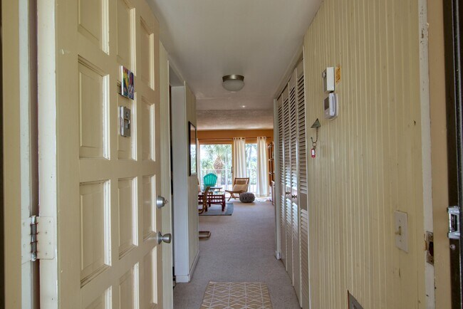 Foto del edificio - 4254 Deste Ct