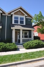 Building Photo - 833 Apex Dr