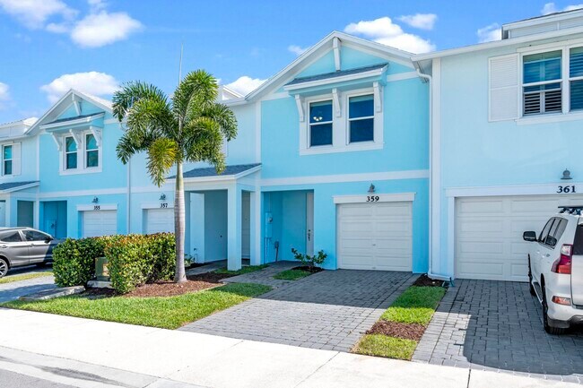 Building Photo - 359 SE Sea Hunt Way