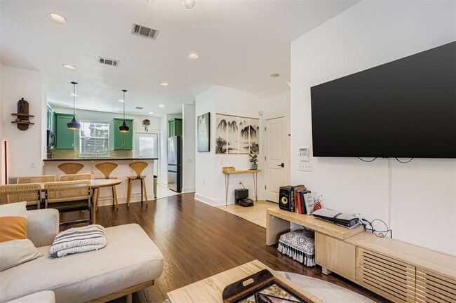 Building Photo - 1601 Miriam Ave