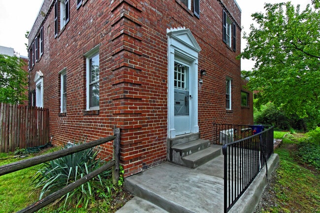 Photo - Blocks to Crystal City Metro and just minutes to Washington, D.C. via the 14th Street Bridge Townhome