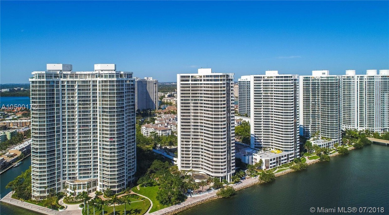 Primary Photo - 4000 Island Blvd