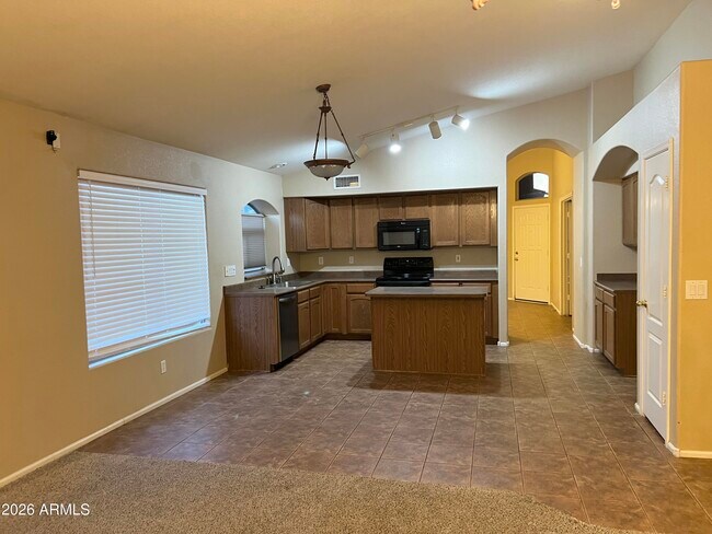Foto del edificio - 2641 N 109th Ave