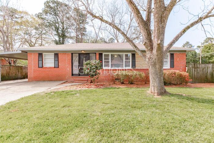 Foto principal - 3002 Grenada Dr