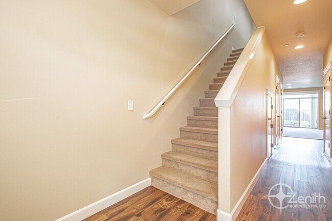 Foto del edificio - 241 N 33rd Ct