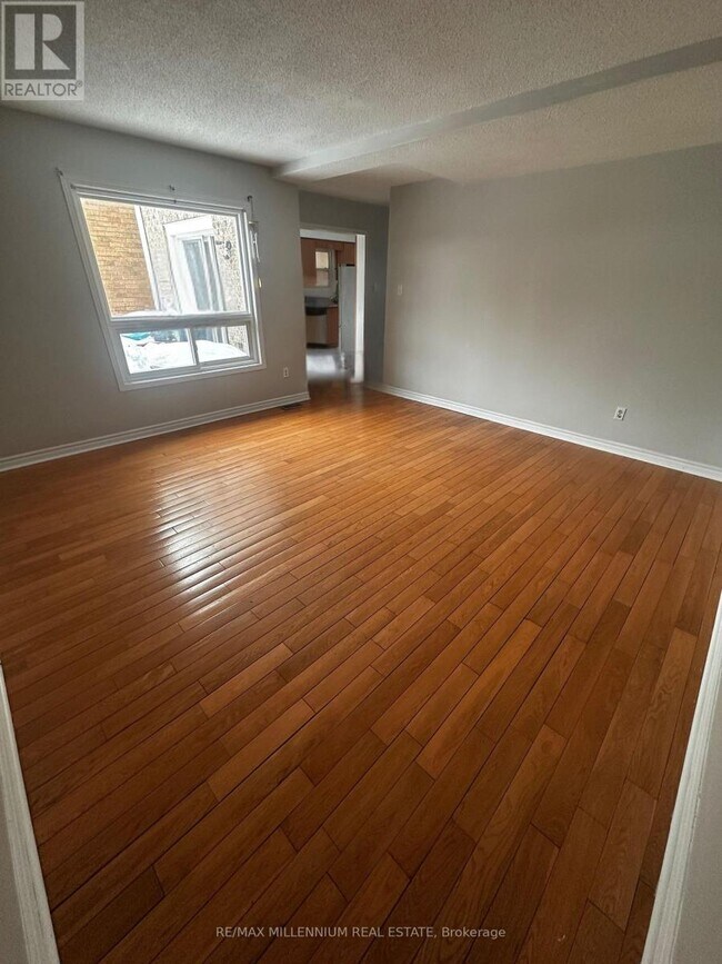 Building Photo - 74 Shady Pine Cir