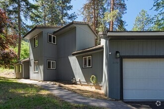 Building Photo - 1170 Eagle Ct