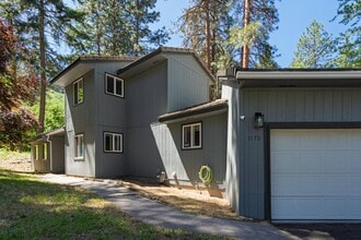Building Photo - 1170 Eagle Ct