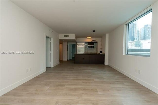 Photo - 500 Brickell Ave cu-1407 Apartment