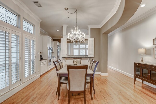 Foto del edificio - 6315 Rodrigo St