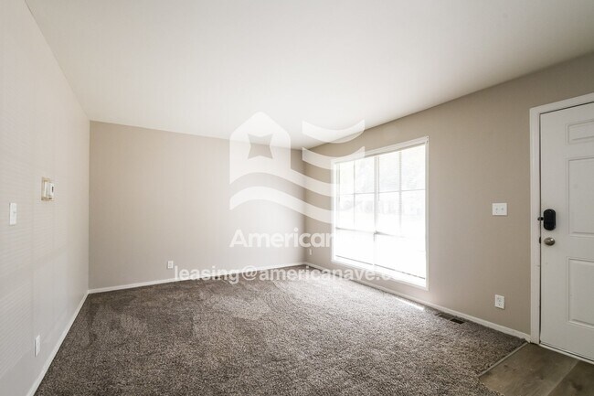 Foto del edificio - 3967 Downes Dr