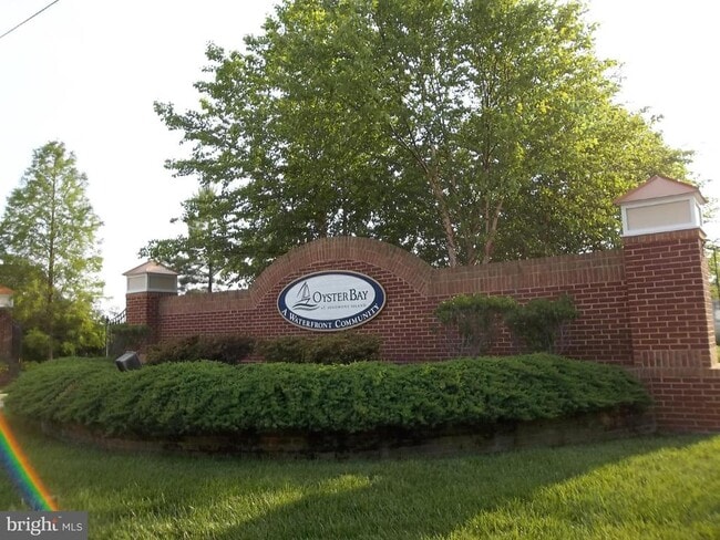 Building Photo - 622 Oyster Bay Pl