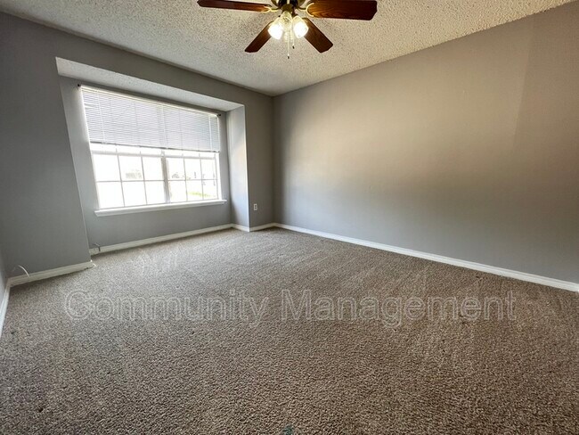 Building Photo - 6368 Quin Dr