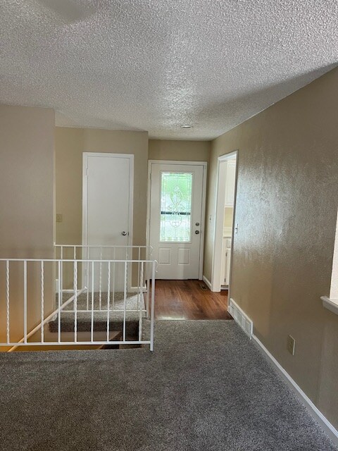 Foto principal - 109 Ponderosa St