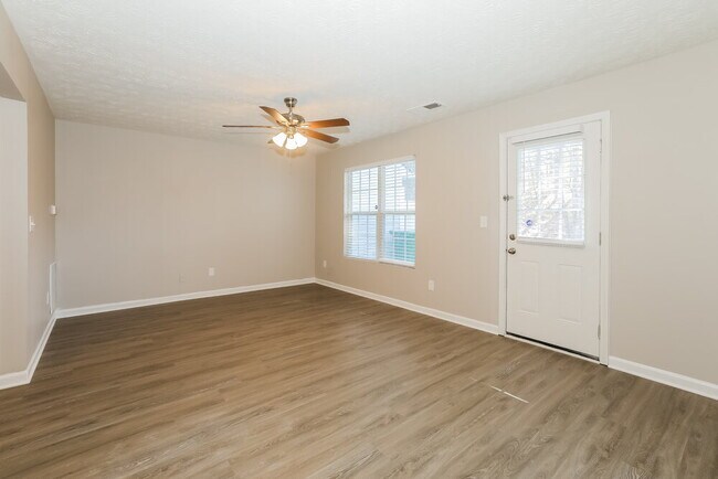 Building Photo - 3904 Waldrop Ln