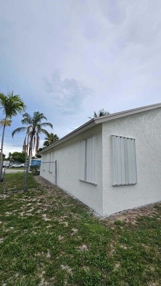 Building Photo - 3391 Avenue S