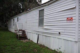 Building Photo - 185 Jonna St
