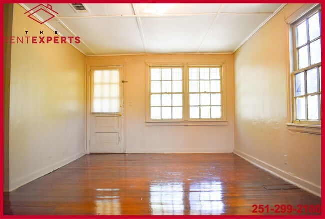 Building Photo - 715 Meaher Ave