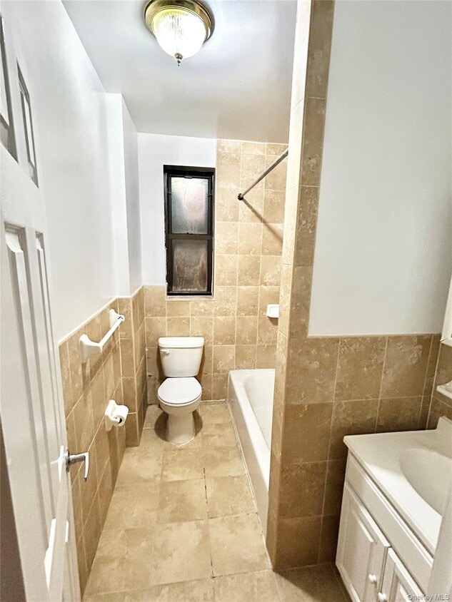 Building Photo - 4396 Furman Ave