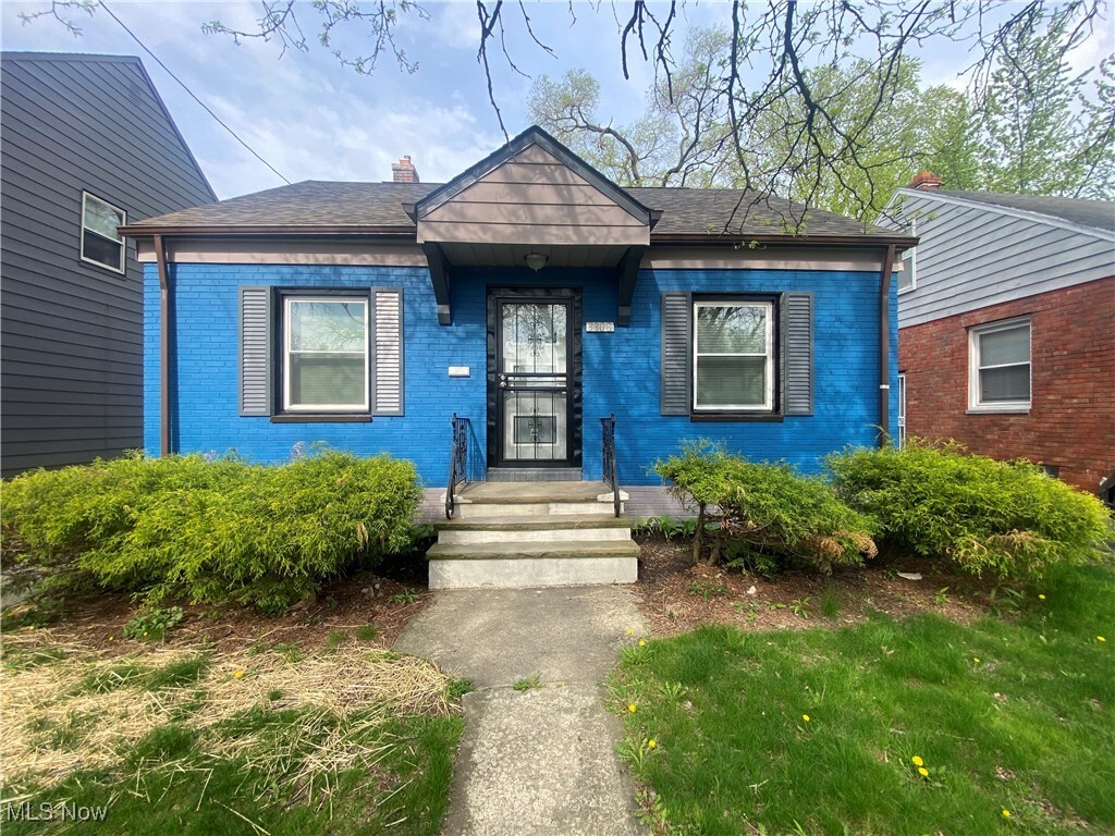 Primary Photo - 3308 E 147th St