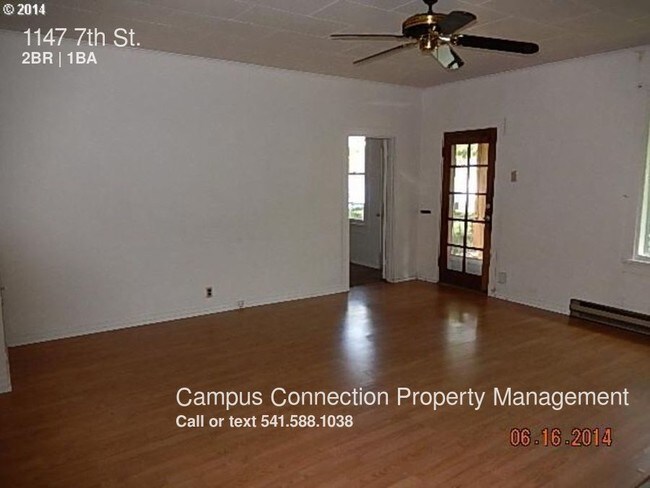 Building Photo - 1147 7th St