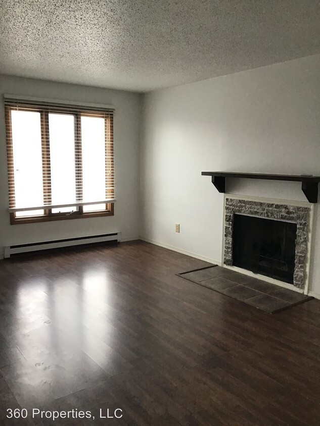 Primary Photo - 2 br, 2 bath House - 231 12 1/2 Ave E