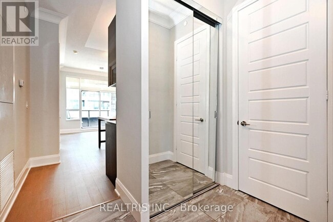 Building Photo - 25-225 Water Walk Dr