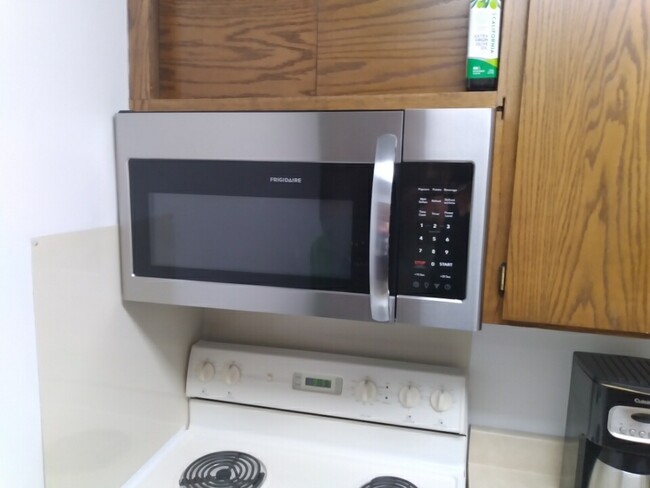 Built-in Microwave - 410 S Cedar Ave