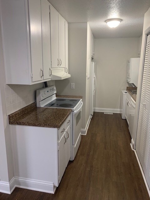 Foto del edificio - 3326 Lupine Dr
