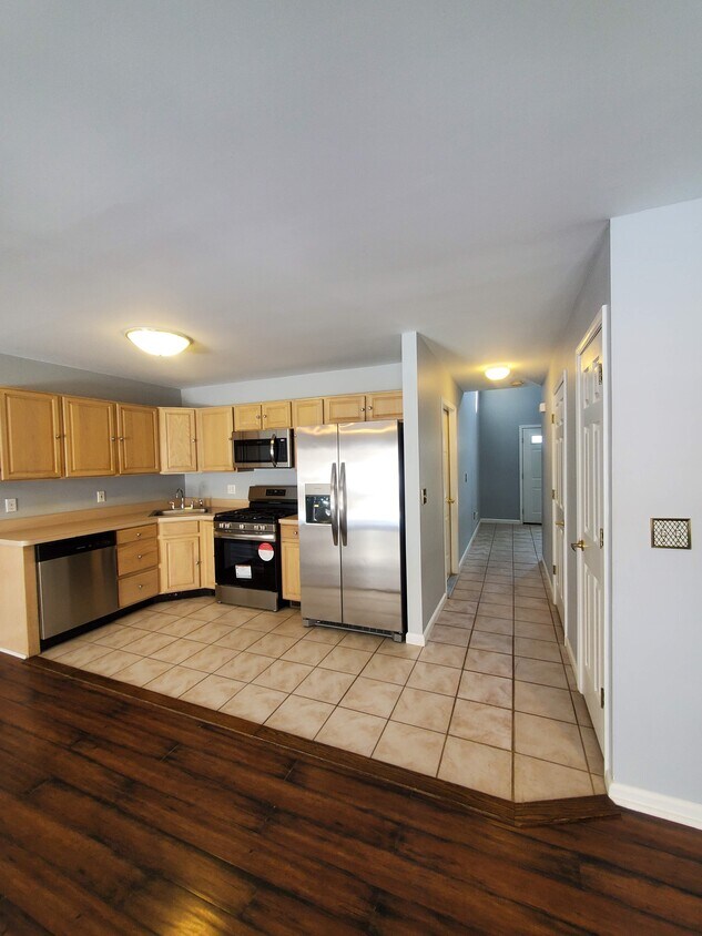 20 Druid Ln, Hamburg, NJ 07419 Townhome Rentals in Hamburg NJ