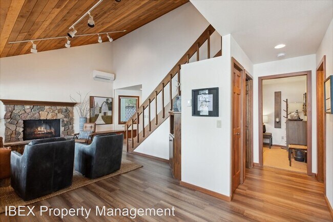 Building Photo - 3 br, 3 bath House - 3548 Smith Creek Cabin