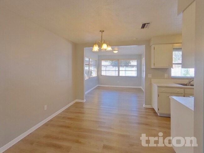 Foto del edificio - 2034 Brampton Rd