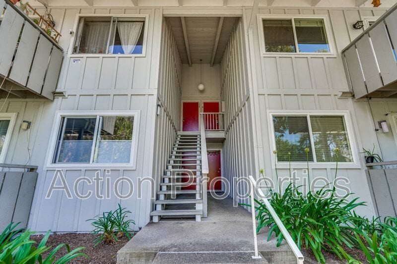 Primary Photo - 255 S Rengstorff Ave