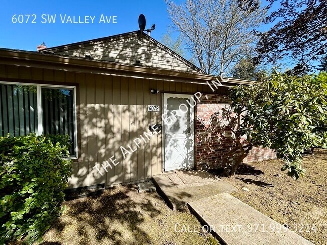 Foto del edificio - Single level 2 bed, with A/C in Highland n...