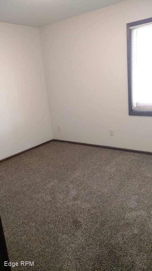 Building Photo - 1117 Ravenwood Rd