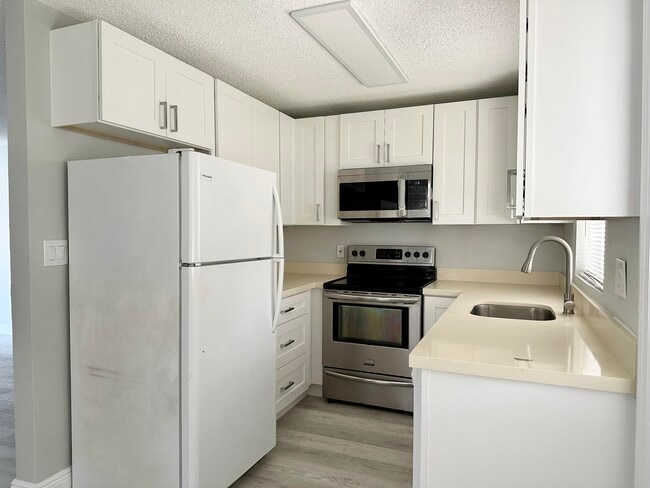 Foto del edificio - 4371 NW 1st Terrace