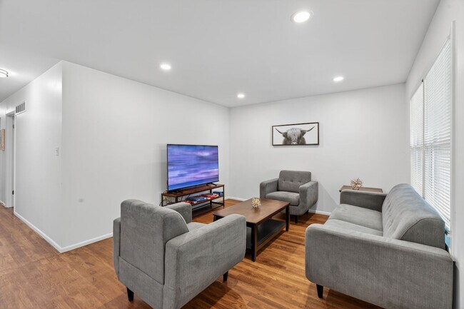 Foto del edificio - 840 Gerald Ave