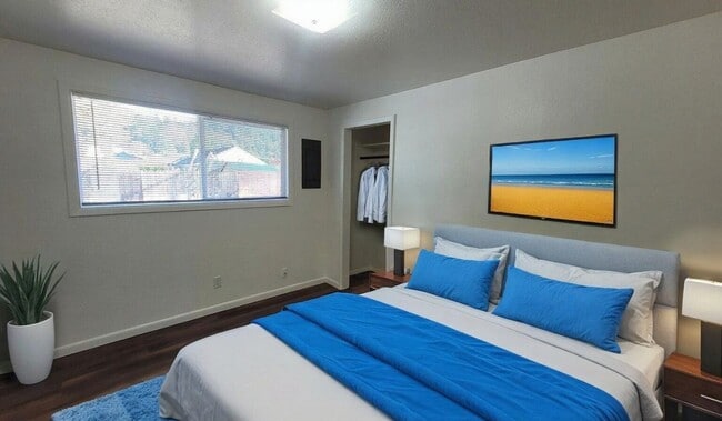 Building Photo - 301 E First Ave