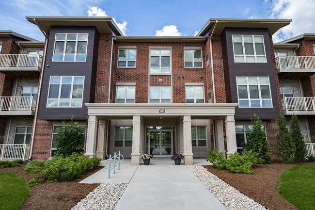 Paragon Place at Bear Claw Way - Apartments in Middleton, WI ...