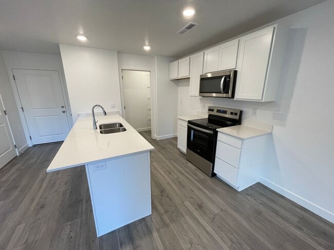 Building Photo - Brand New 3-Bed/2.5 Bath Town Home