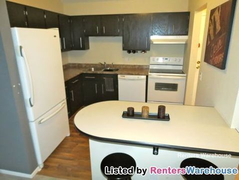 Foto del edificio - 3420 Golfview Dr