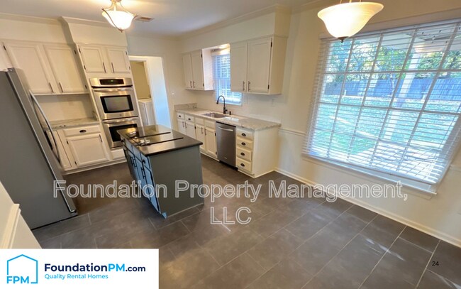 Building Photo - 8653 Chris Suzanne Cir